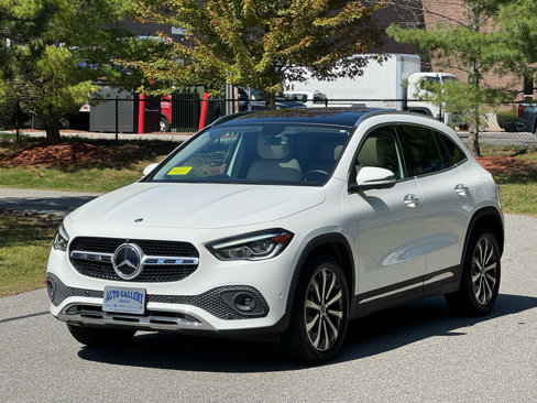Used 2021 Mercedes-Benz GLA 250 4MATIC w/ Premium Package image 3