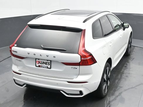 New 2025 Volvo XC60 T8 Plus w/ Protection Package Premier image 32