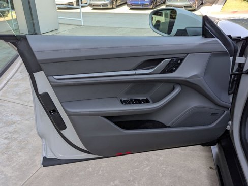Certified 2025 Porsche Taycan 4S image 13