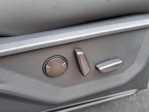New 2025 Ford F350 Lariat w/ Lariat Ultimate Package image 14