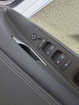 New 2025 Hyundai Elantra Sport image 18