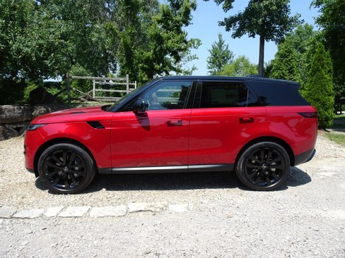 New 2025 Land Rover Range Rover Sport SE image 6