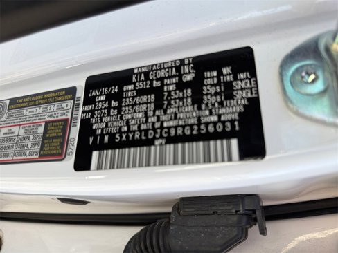 Used 2024 Kia Sorento S image 31