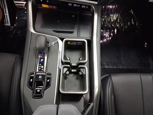 New 2026 Lexus TX 500h AWD image 23