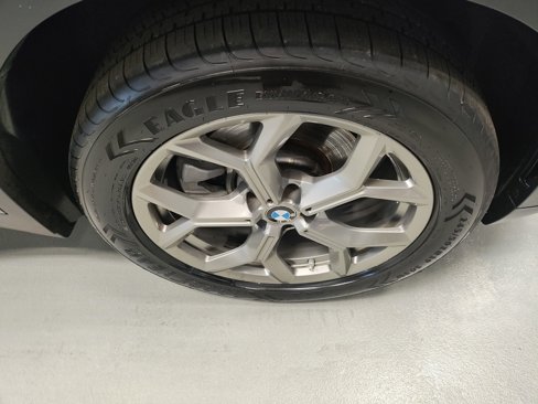 Used 2022 BMW X3 xDrive30i w/ Premium Package 2 image 4