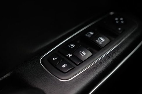 Used 2019 Chrysler 300 Limited image 46