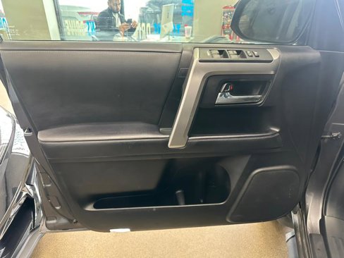 Used 2022 Toyota 4Runner SR5 image 18