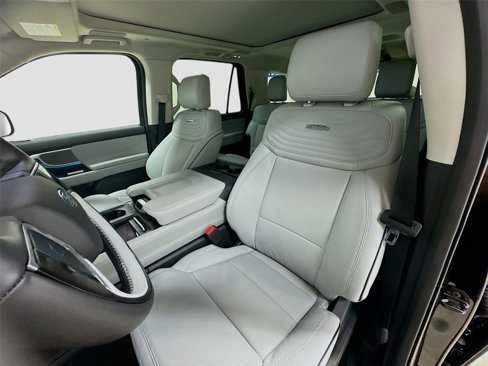 New 2025 Ford Expedition Platinum image 21