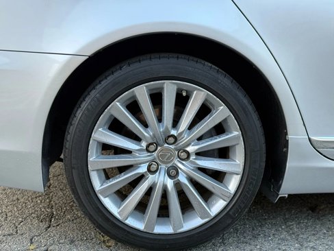 Used 2015 Lexus LS 460 L image 43
