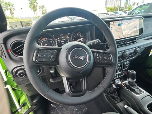 New 2025 Jeep Wrangler Unlimited Rubicon image 40