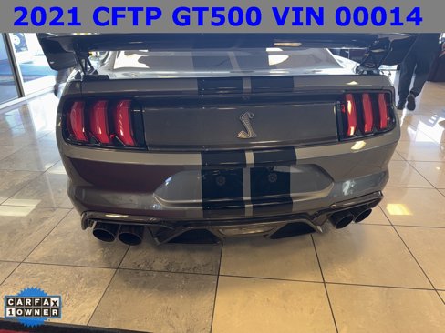 Used 2021 Ford Mustang Shelby GT500 w/ Carbon Fiber Track Pack image 6