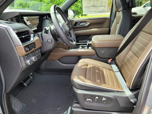 New 2026 GMC Yukon XL Denali Ultimate image 3