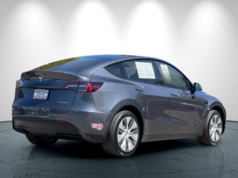 Used 2023 Tesla Model Y Long Range image 4