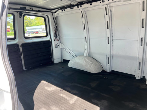 Used 2021 Chevrolet Express 2500 w/ Driver Convenience Package image 17