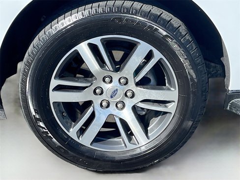 Used 2024 Ford Expedition Max XLT image 33