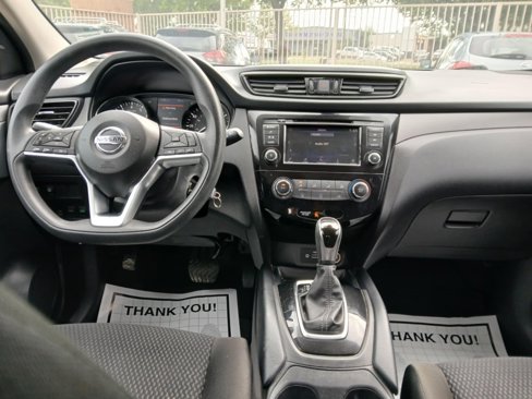 Used 2021 Nissan Rogue Sport S image 12