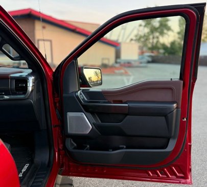 Used 2021 Ford F150 Lariat w/ Equipment Group 502A High image 28