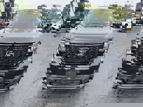 New 2025 Ford Maverick XLT w/ XLT Luxury Package image 2