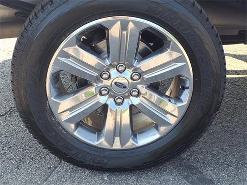 Used 2019 Ford F150 Lariat image 9