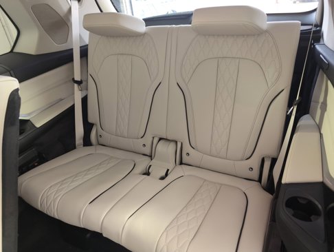 New 2026 BMW X7 xDrive40i w/ Executive Package image 30