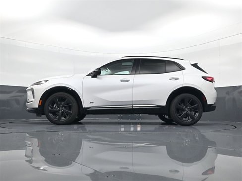 Used 2025 Buick Envision Sport Touring image 28