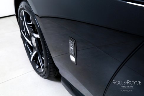 New 2025 Rolls-Royce Spectre Black Badge image 38