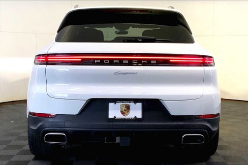 New 2026 Porsche Cayenne image 6