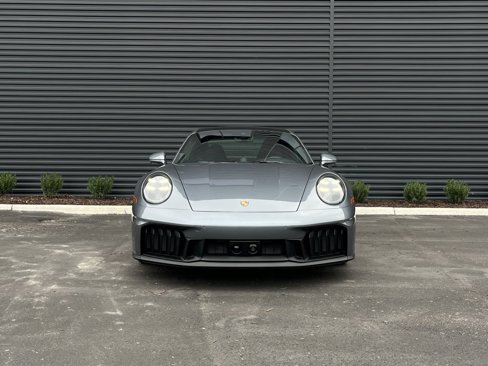 Certified 2025 Porsche 911 Carrera GTS image 8