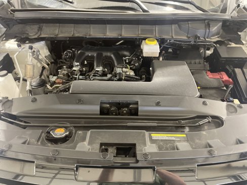 Used 2025 Nissan Pathfinder SV image 24