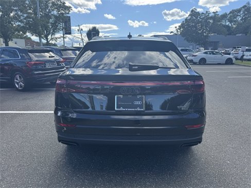 Certified 2025 Audi Q8 Premium Plus image 7
