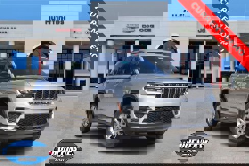 New 2025 Jeep Grand Cherokee Laredo w/ Luxury Tech Group I image 1