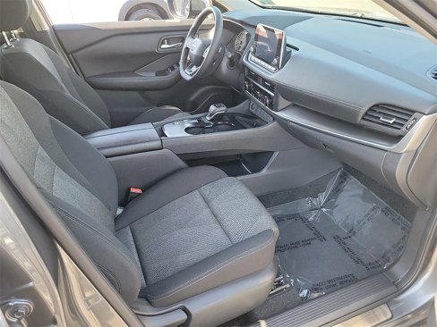 Certified 2025 Nissan Rogue SV image 16