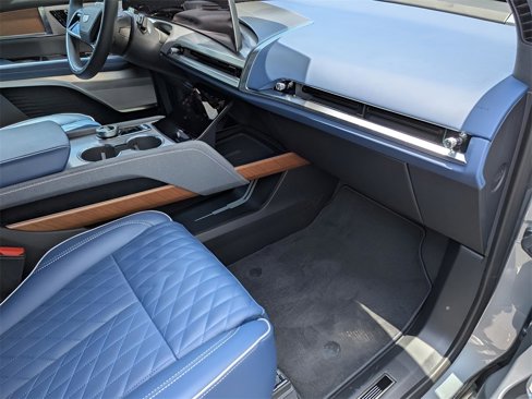 New 2026 Cadillac Vistiq Premium Luxury image 14