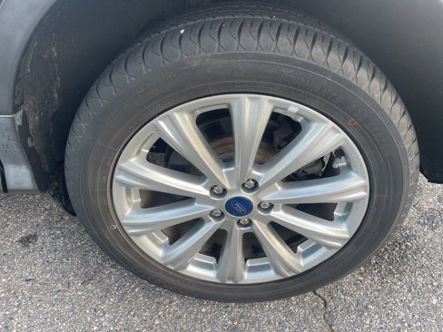 Used 2017 Ford Escape Titanium image 11