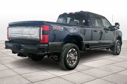 Used 2025 Ford F350 King Ranch image 11