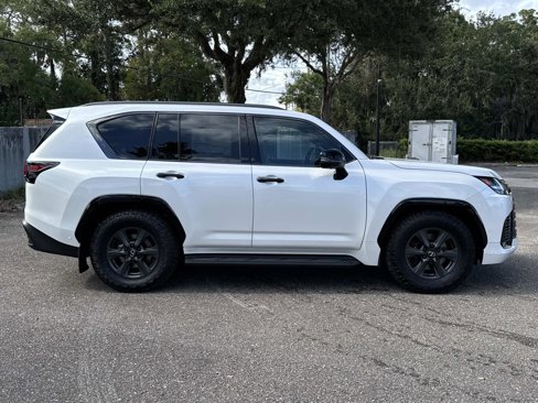New 2025 Lexus LX 700h Overtrail image 2