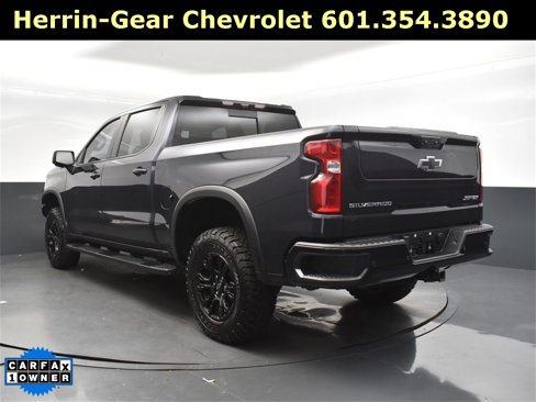 Used 2023 Chevrolet Silverado 1500 ZR2 w/ Technology Package image 6