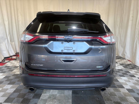 Used 2018 Ford Edge SE image 7