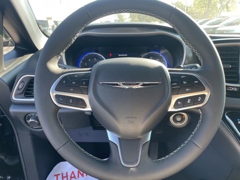 New 2026 Chrysler Voyager LX image 19