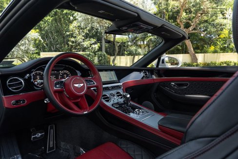 Used 2021 Bentley Continental GT image 16