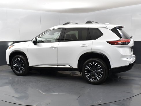 New 2026 Nissan Rogue Platinum image 5