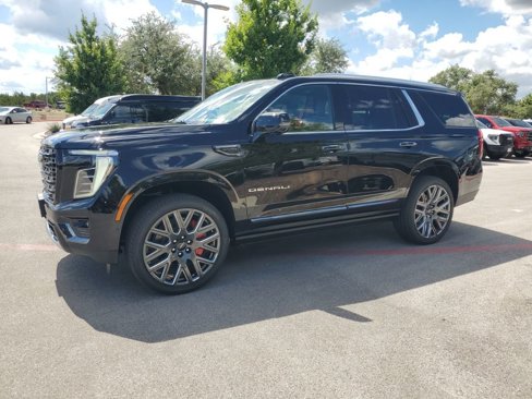 New 2026 GMC Yukon Denali Ultimate w/ LPO, Floor Liner Package image 4