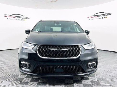 New 2025 Chrysler Pacifica Select image 3