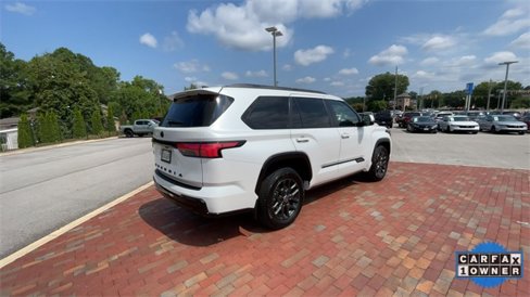 Used 2024 Toyota Sequoia Platinum image 9