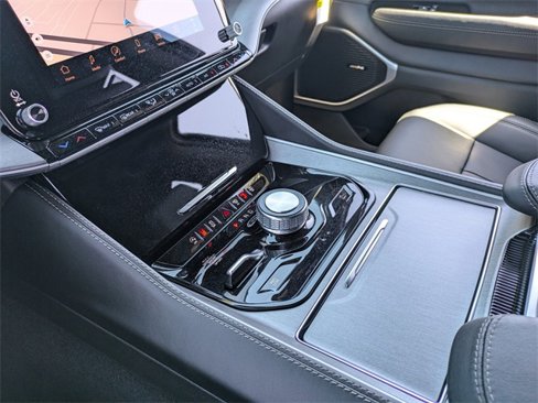 New 2025 Jeep Wagoneer 4WD w/ Convenience Group I image 27