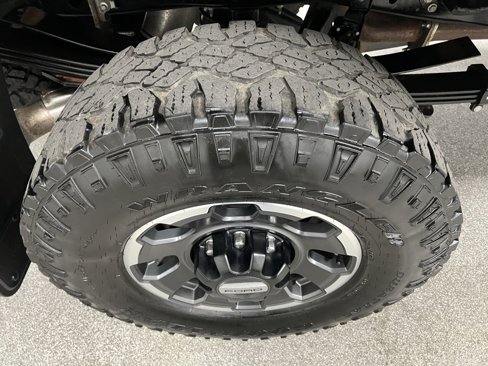 Used 2024 Ford F350 Platinum w/ Tremor Off-Road Package image 21