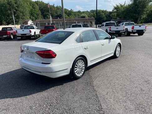 Used 2016 Volkswagen Passat 1.8T SE w/ Lighting Package (P06) image 7