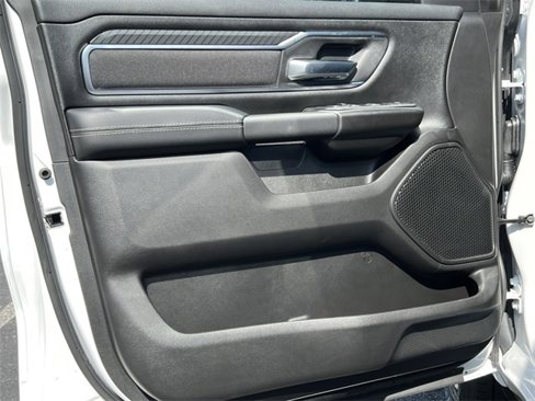 New 2026 RAM 1500 4x4 Crew Cab image 15