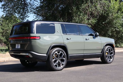 Used 2022 Rivian R1S Launch Edition image 5
