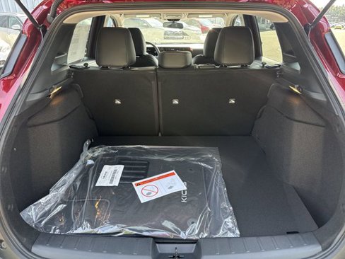 New 2026 Nissan Kicks SR w/ Cold Weather Package image 14